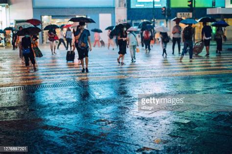 下大雨圖片|612,694 大雨 Stock Photos, High